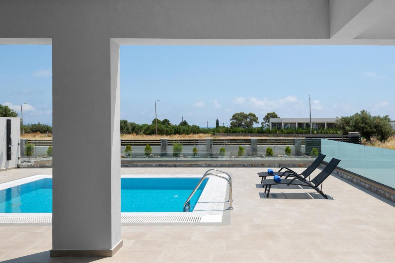 Armonia Suites เกนนาดี ภายนอก รูปภาพ