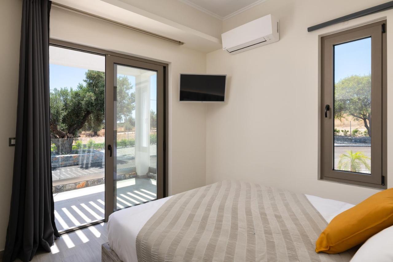 Armonia Suites เกนนาดี ภายนอก รูปภาพ