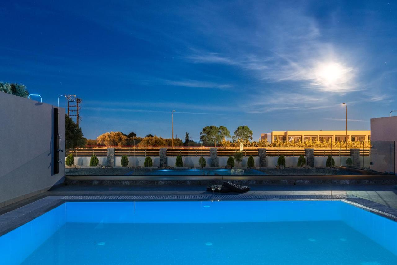 Armonia Suites เกนนาดี ภายนอก รูปภาพ