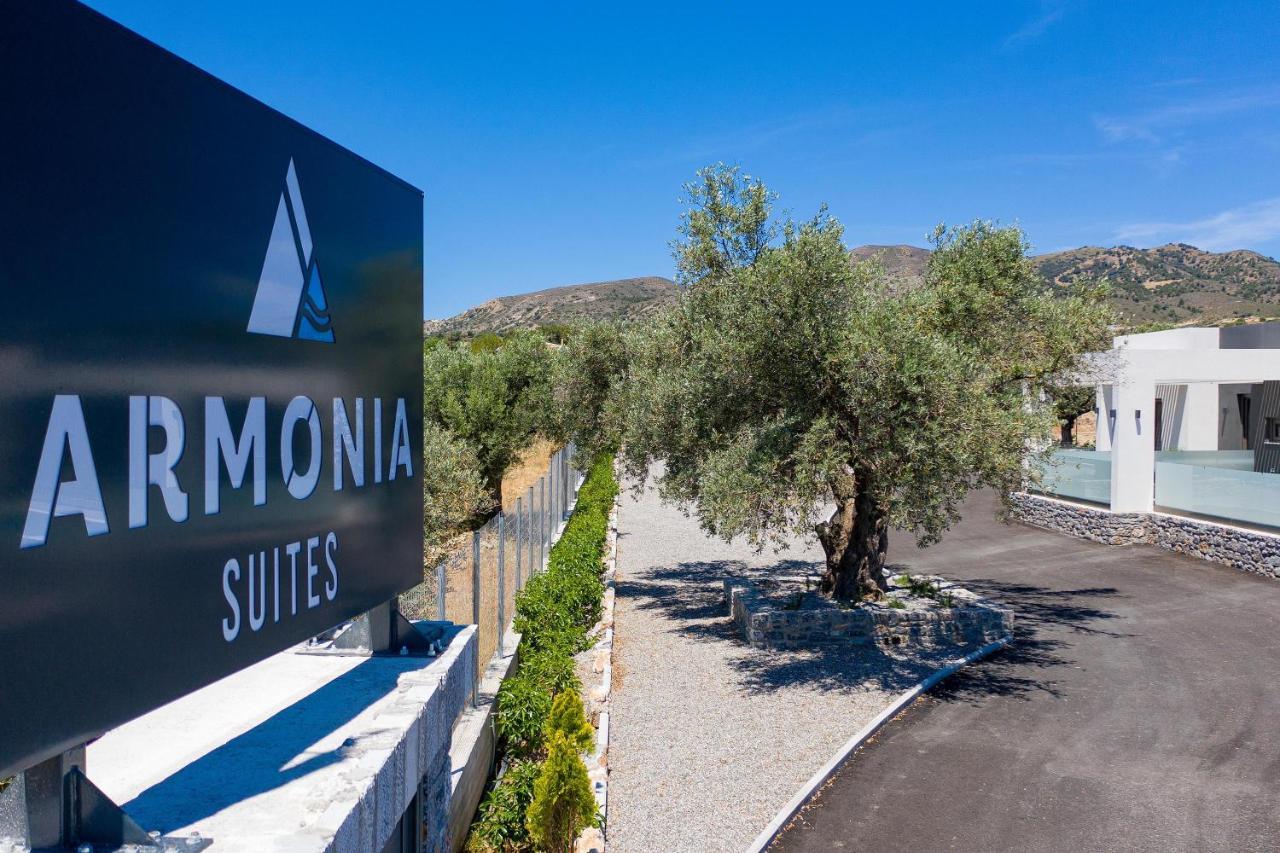 Armonia Suites เกนนาดี ภายนอก รูปภาพ