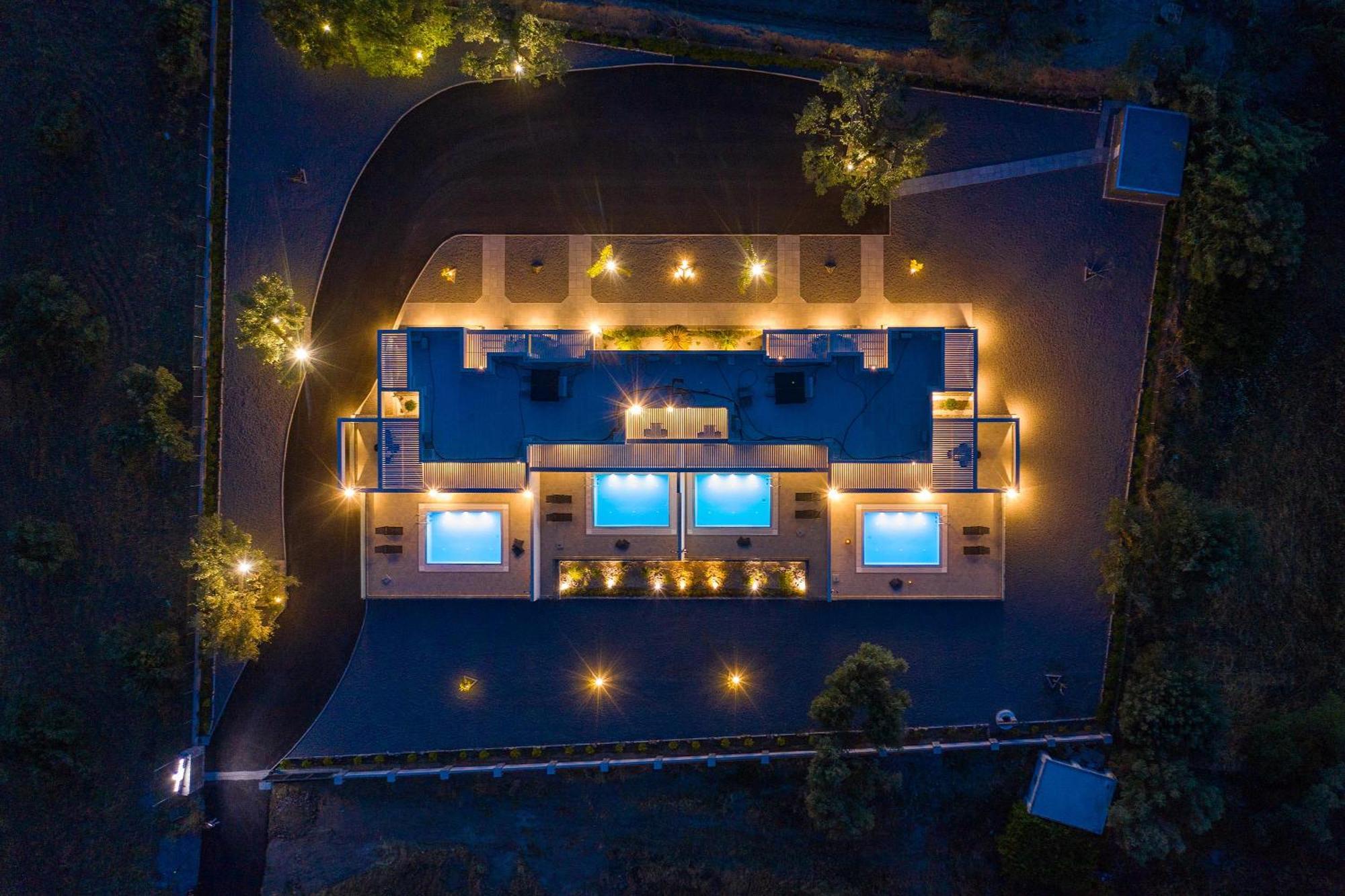 Armonia Suites เกนนาดี ภายนอก รูปภาพ